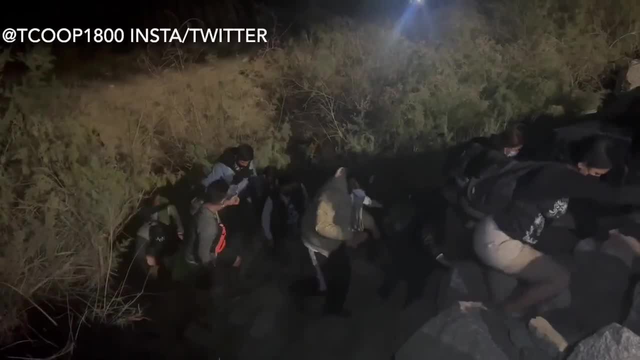 TSVN292 6.2022 Invasion: Thousands Of Illegal Aliens Pour Into The USA Last Night Through Yuma Arizona