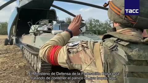 El Ministerio de Defensa de la Federación Rusa está tratando de contener el pánico de sus tropas co