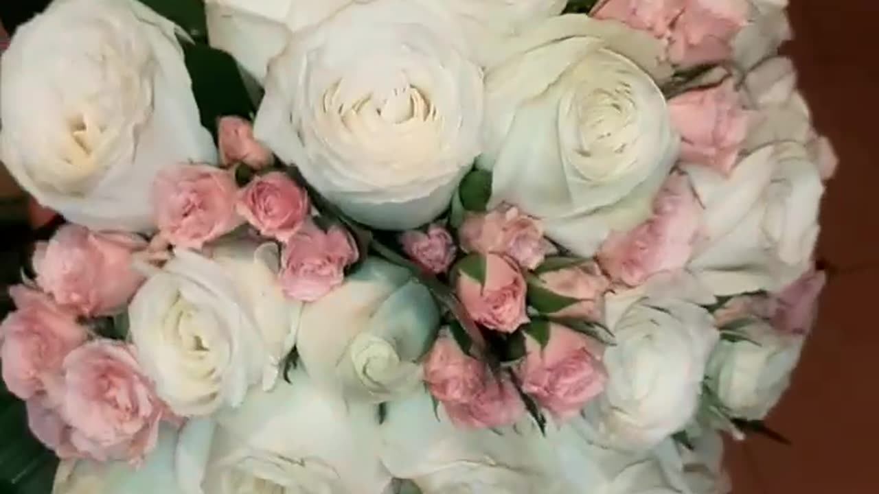 Look beautiful flowers for you!