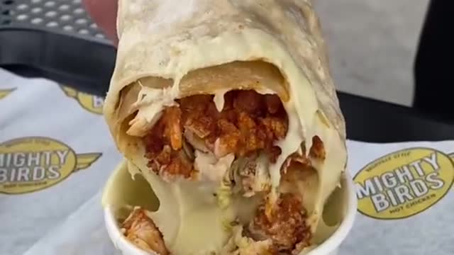 Fried chicken Salad roll