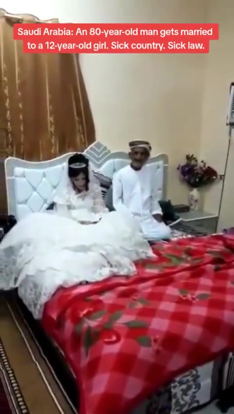 PIZZAGATE... IS THIS SICK?