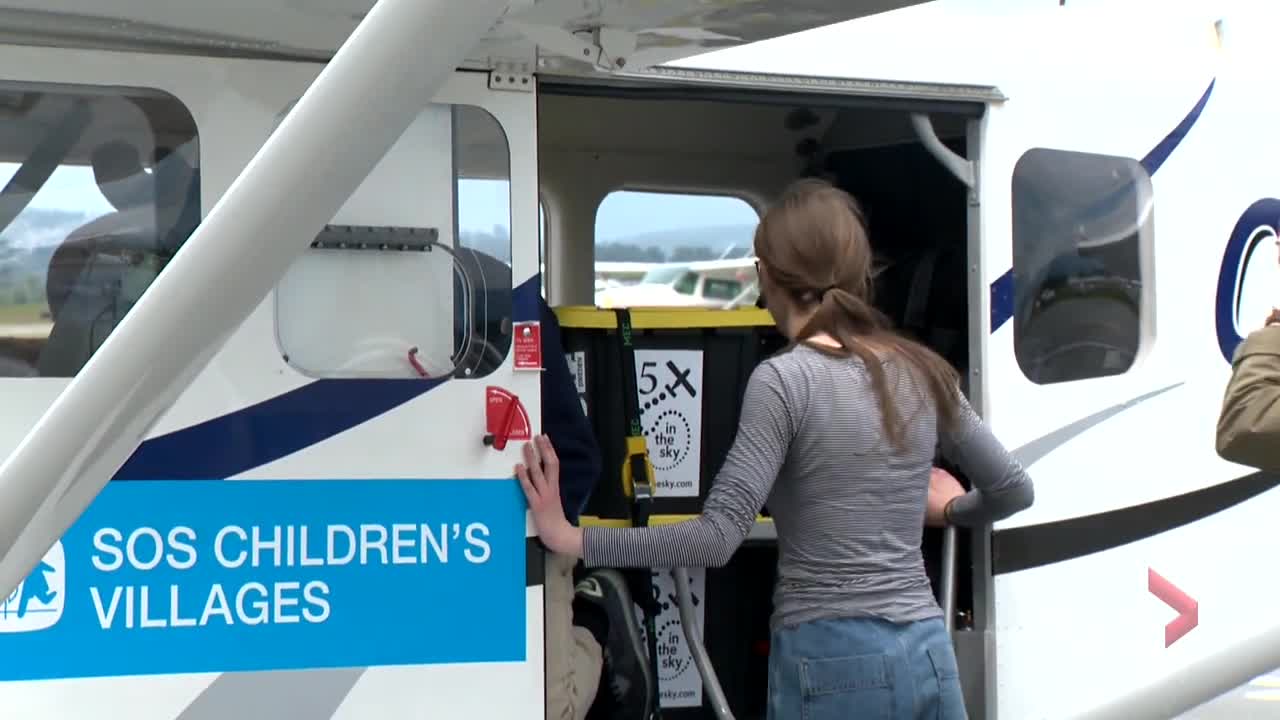 BC family to spend 14 months flying around the world