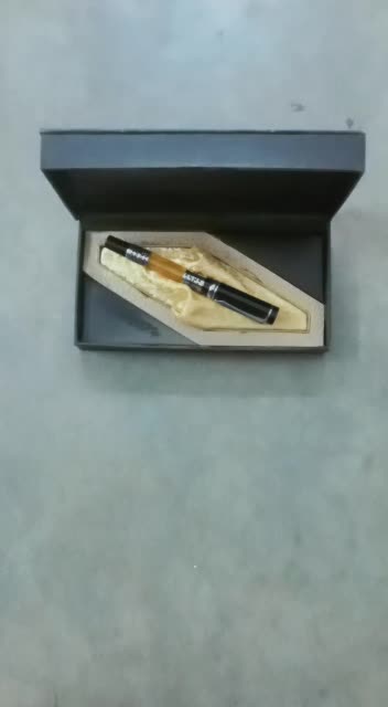 Little pen box.