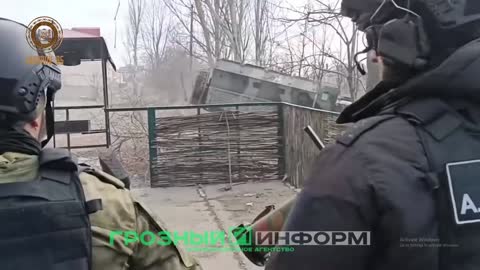 Chechen Special Forces saving civilians in Mariupol, Ukraine