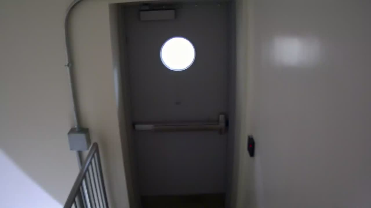 6162RHOBGRRGST2StairwellSide_2021-01-06_00h40min01s110ms.mp4