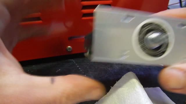 cheap MIG flux core welder - mod 2: press to weld and welding fine tunning