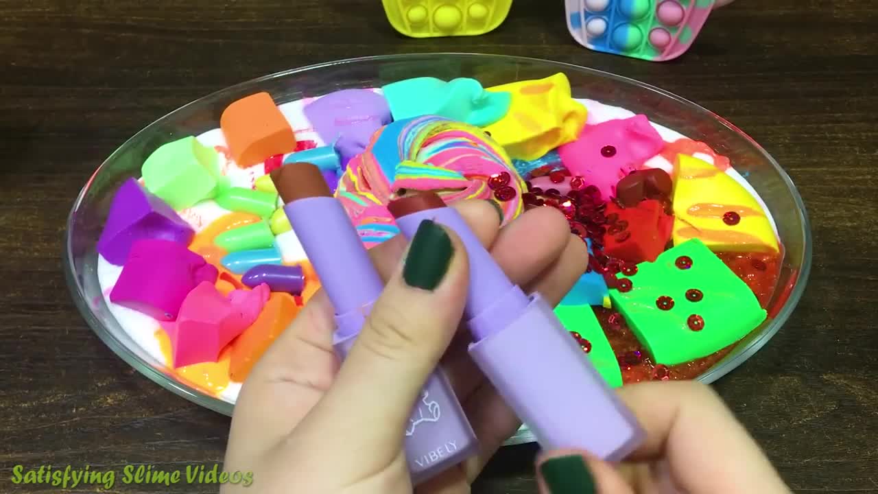 RAINBOW slime ! Mixing makeup, clay and more into GLOSSY slime!Satisfying Slime