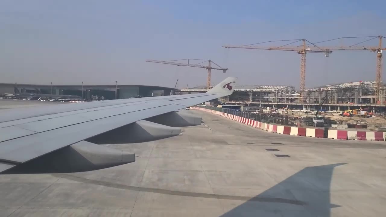 Qatar Airways landing on Doha