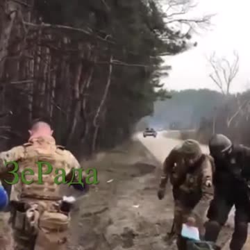 Ukraine: Ukraine troops stand on as Russian tank approaches and fires