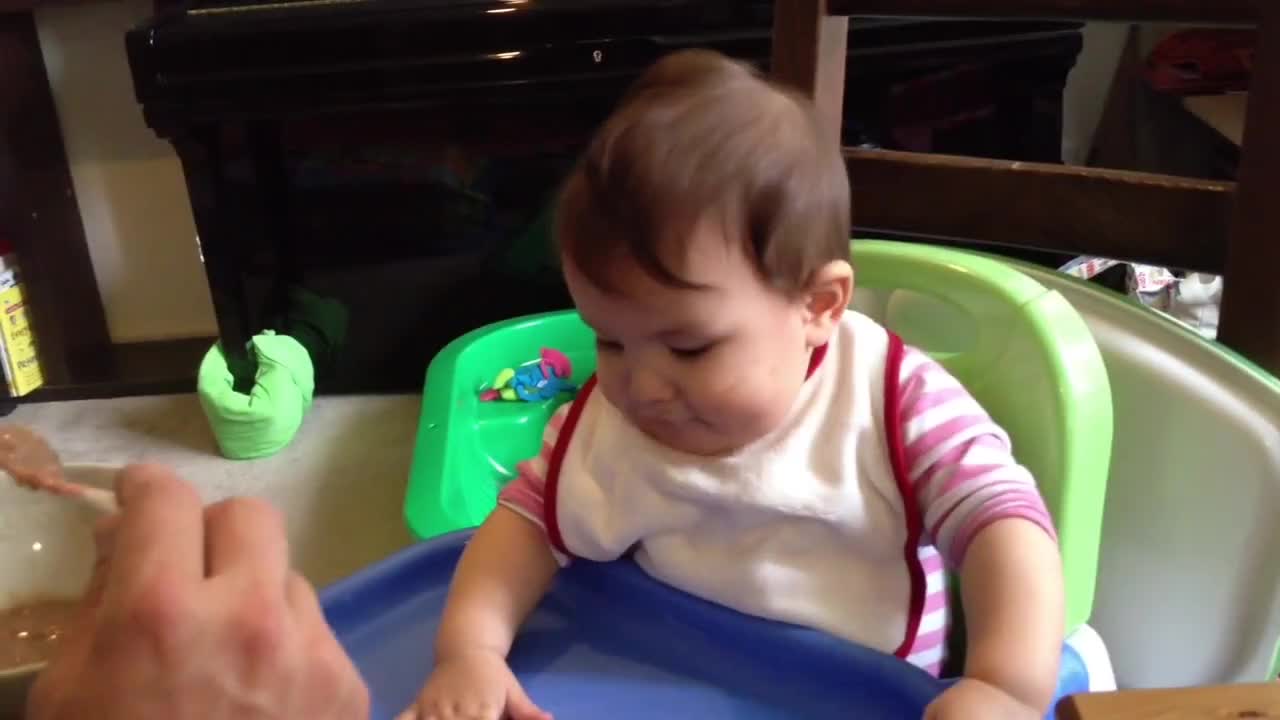 The baby play and eat with awesome reaction 😋 😄