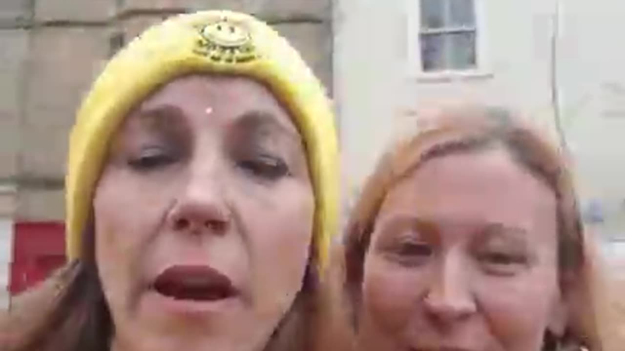 18 feb 2023 - FiFi and Sam live from the Oxford protest: NO TO 15 MINUTE CITIES!!! 💪🔥❤