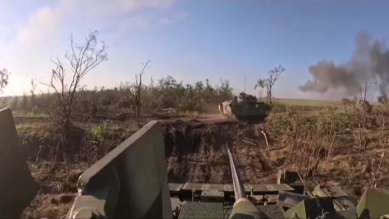 🔥 Ukraine Russia War | US-supplied M2A2 "Bradley" IFVs in Mech Assault near Robotyne | RCF