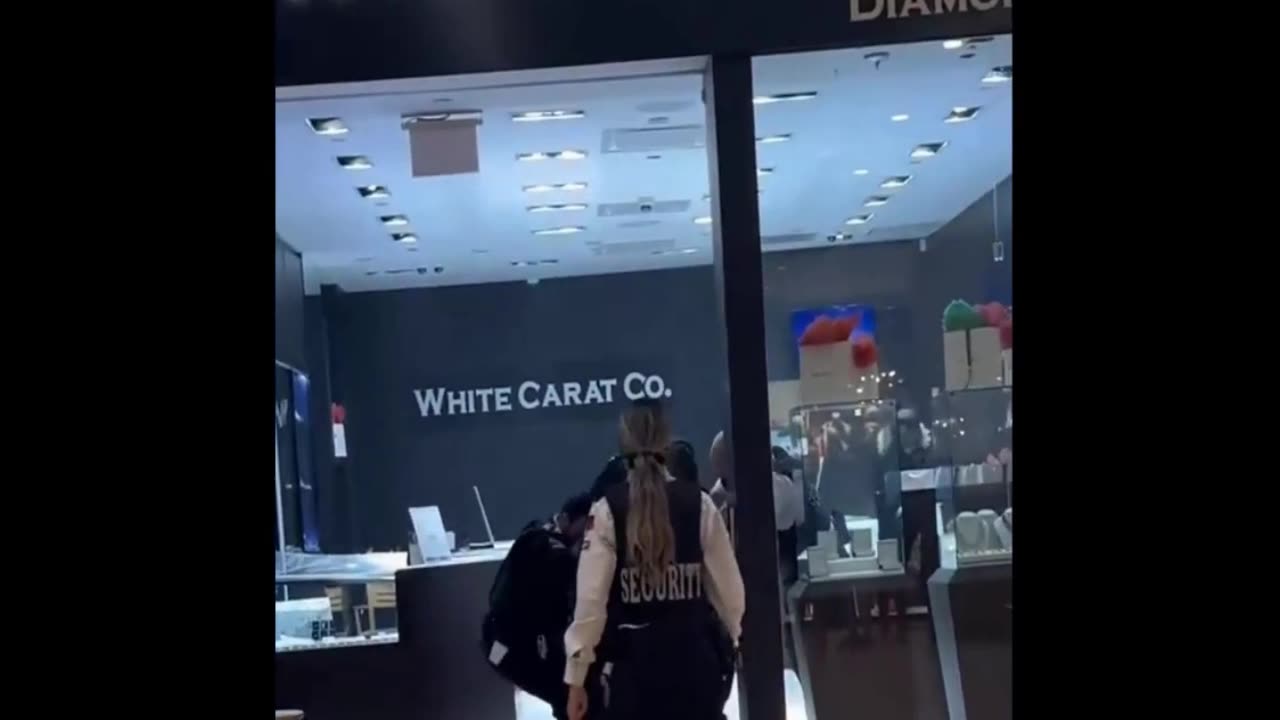 Bad ass security vs thugs