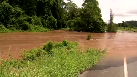Australia flood sees one dead and ten missing