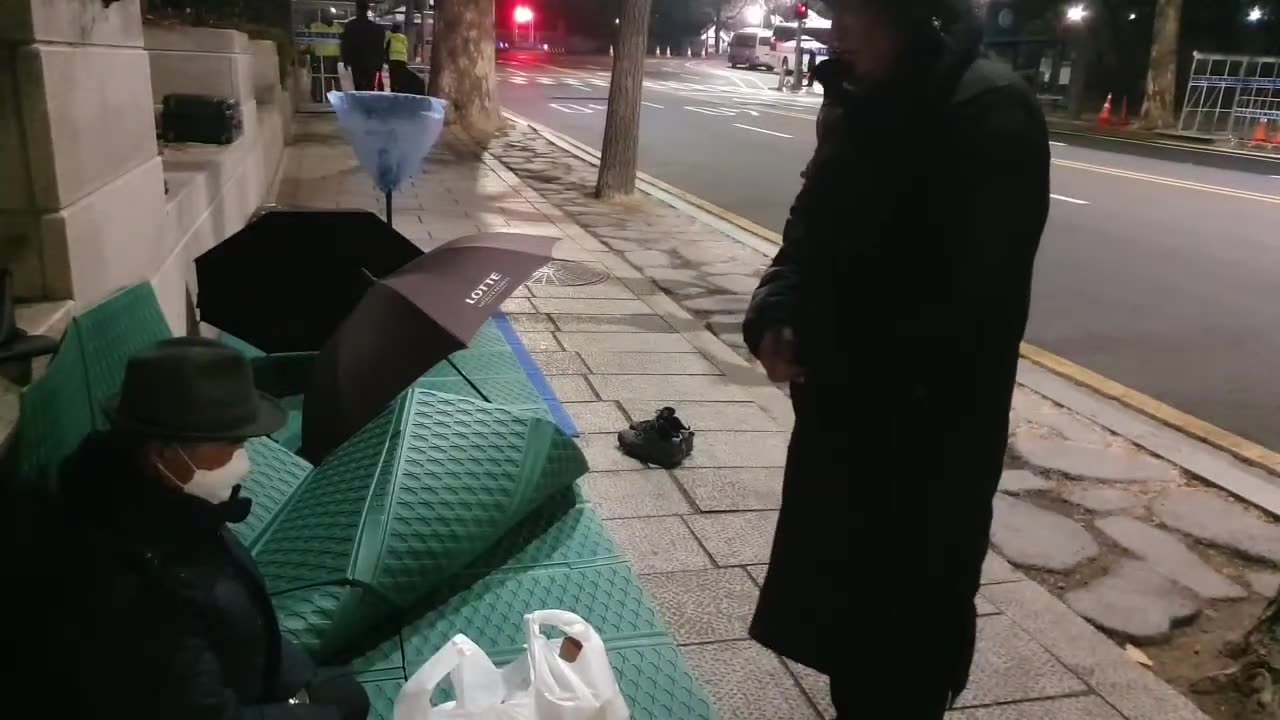 20200320_V3_S03(w1xHZjzM6r0)노란통닭의 위력이 이렇게 클줄이야