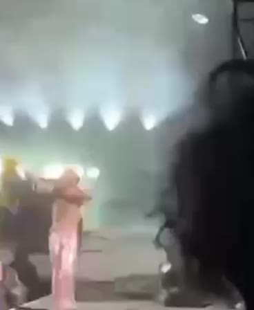 Maneskin continues to support Ukraine