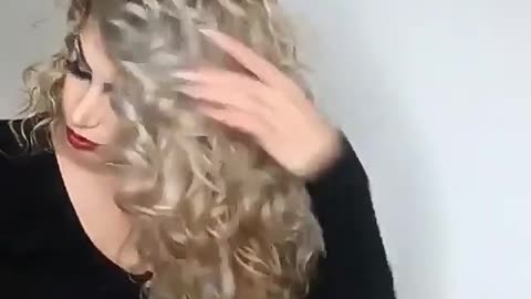 Blow out thick curls with a hair dryer