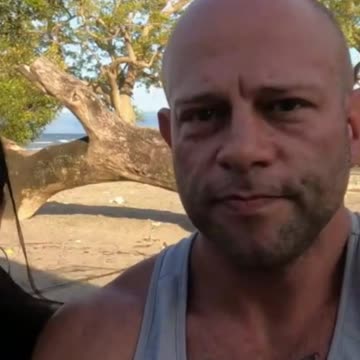 From Stress to Approachability. A Journey to Happiness in the Philippines