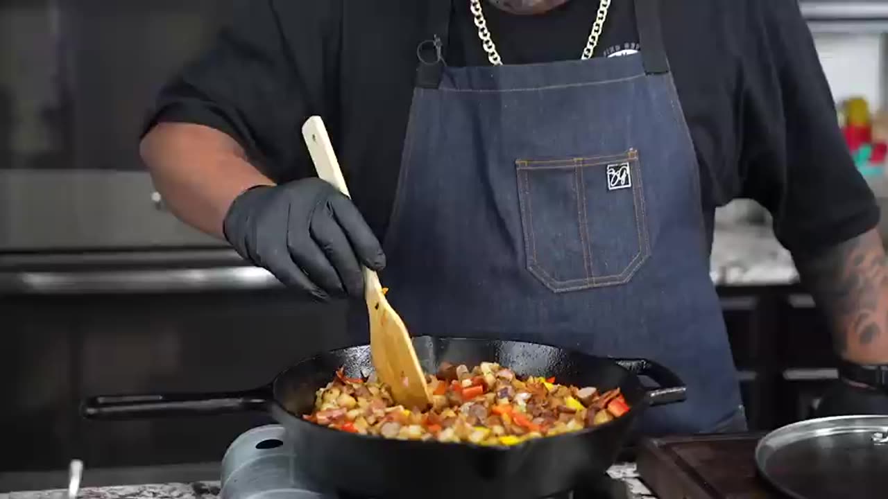 One-Pan Breakfast Skillet Recipe😋😋