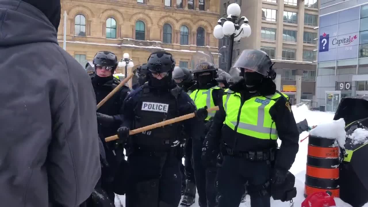Ottawa Police Tweet - "Protesters continue to launch gas at police". Sat. Feb 19