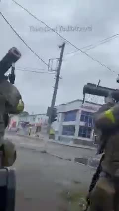 Scenes of an engagement between Ukrainian and Russian forces