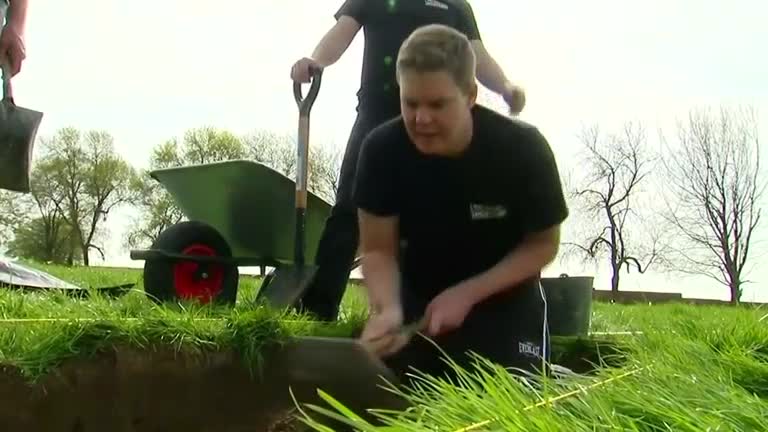 British army soldiers unearth Waterloo’s history