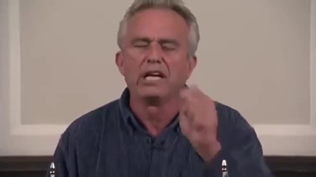 Robert F Kennedy Jr. pleads with people to understand what is going with the Gov. & COVID