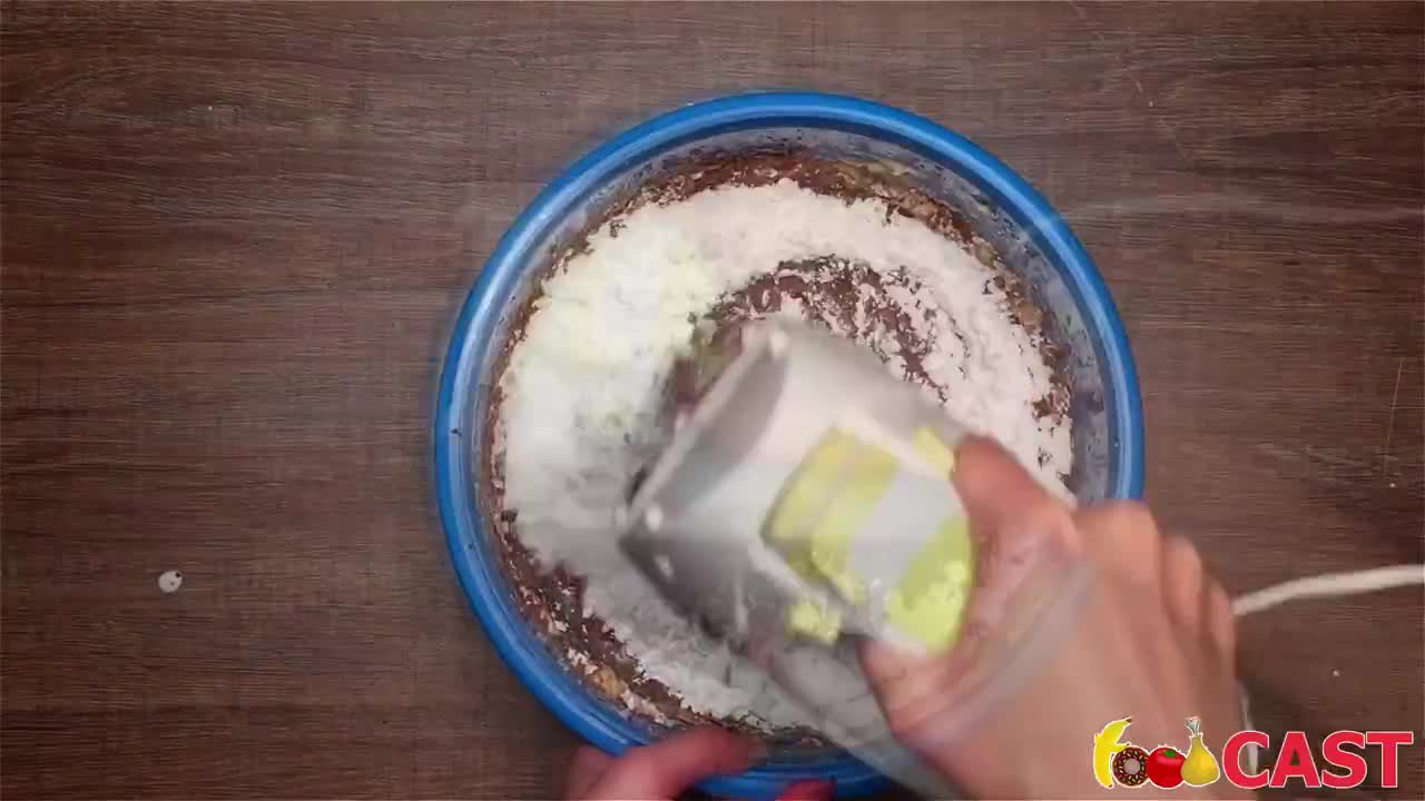 MOIST CHOCOLATE CAKE