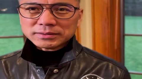 20221203文贵先生GETTR¹： #疫苗灾难：不同国家不同体现，打疫苗癌症率和猝死率跟当初想象不一样！年轻轻的人就是癌症，太恐怖了，共产党怎么来料理这事？