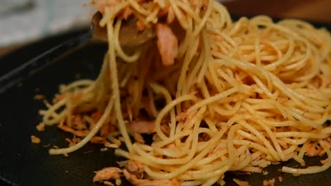 Spaghetti and canned tuna