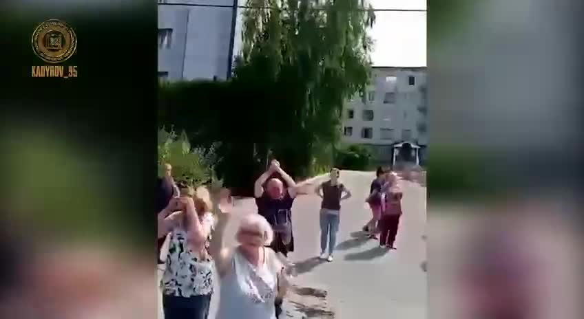 Another Video Of Lisichansk residents greeting Russian Forces