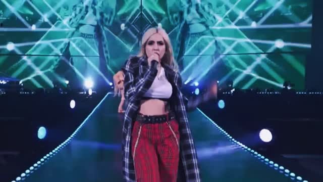 Goddess singing