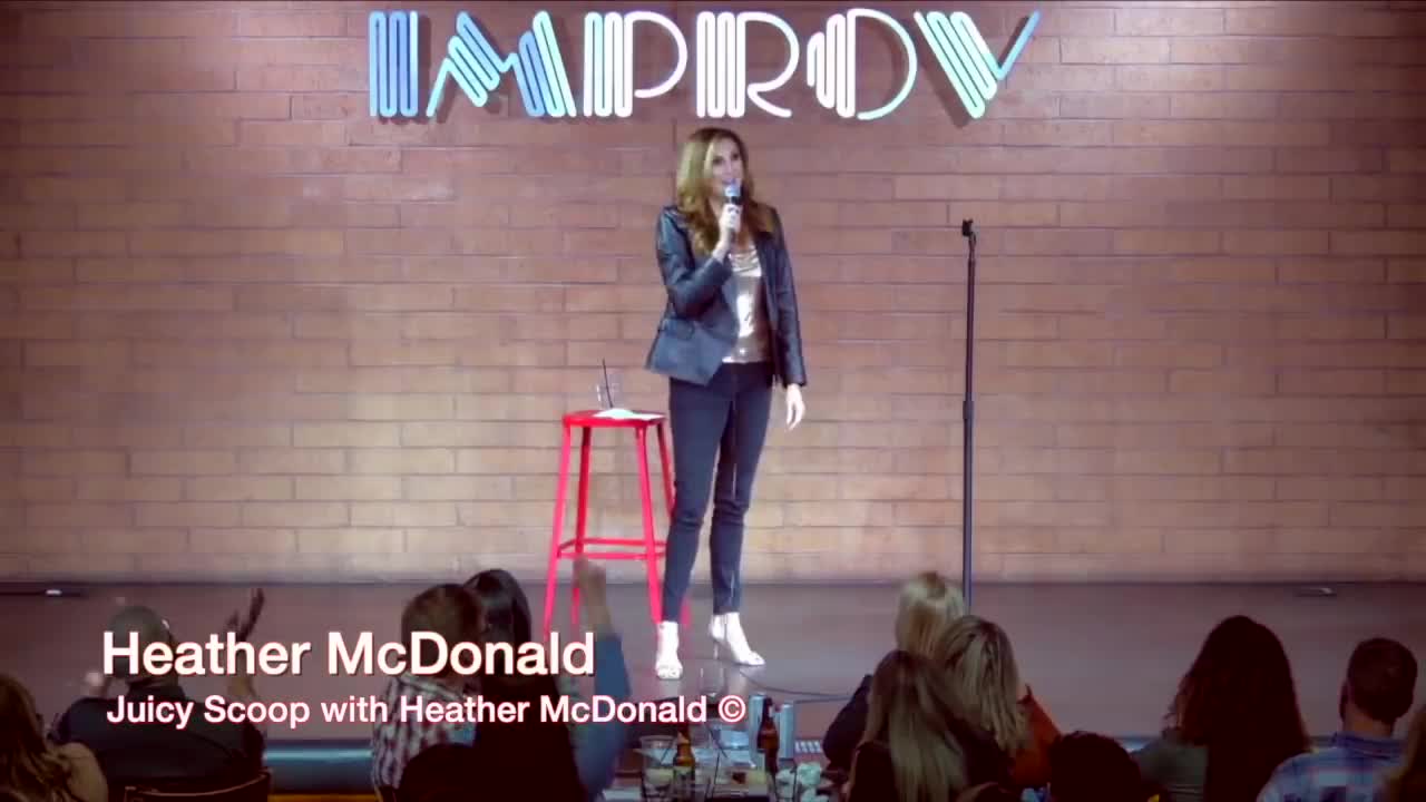 Heather McDonald Faints On Stage - 05/02/2022