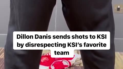 Dillon Danis pee at KSI fav team jearzey