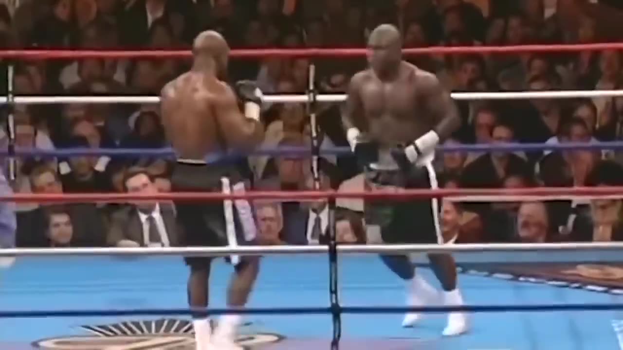 Evander Holyfield USA vs James Toney USA KNOCKOUT, BOXING fight, HD