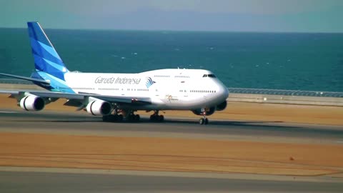 Garuda Indonesia's beautiful plane arrived smoothly