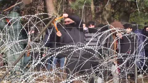 Poland Increases Troop Numbers on Belarus Border to 12,000