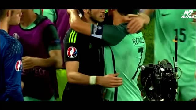 6 Minutes Of Cristiano Ronaldo Motivating and Supporting His Teammates!