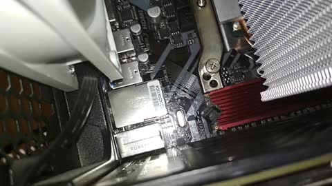 Idegesítő NVMe SSD szerelés