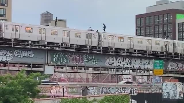 New way to commute over the Williamsburg bridge in NYC