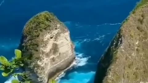 The sea view in Thailand is really beautiful.