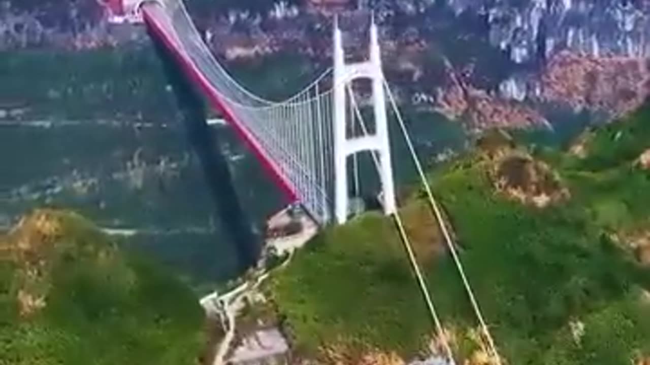 How the Chinese make the most expensive bridge in the story