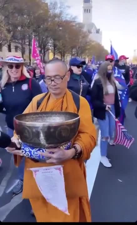 Politics - 2020 President Trump Buddhist Supporter