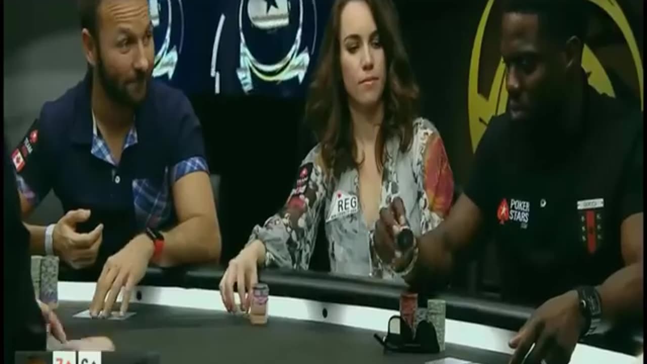 What happens when Kevin harts play poker🤣🤣