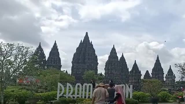 PRAMBANAN ll BEAUTIFUL INDONESIA