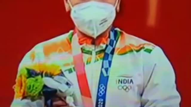 MIRABAI CHANU 1ST SILVERMEDAL FOR INDIA | MOMENT OF RECIEVING HER MEDAL