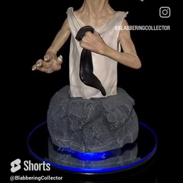 Dobby Is A Free Elf #dobby #harrypotter #harrypottercollector #wizardingworld #shorts #gentlegiants