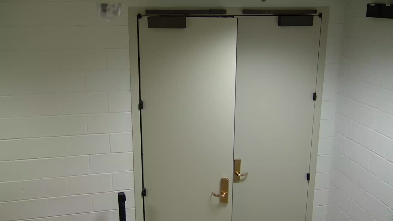 7183CVCULElevator#5Lobby_2021-01-06_17h00min02s267ms.mp4
