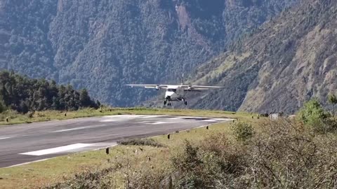 Mount Everest-World Dangerous Airport Lukla