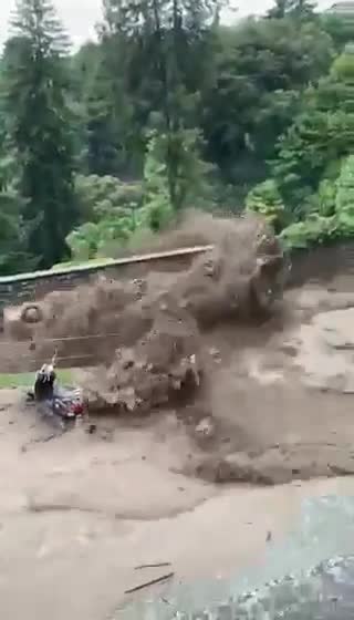 🚨🇮🇹 | NEW: Chaos in Italy